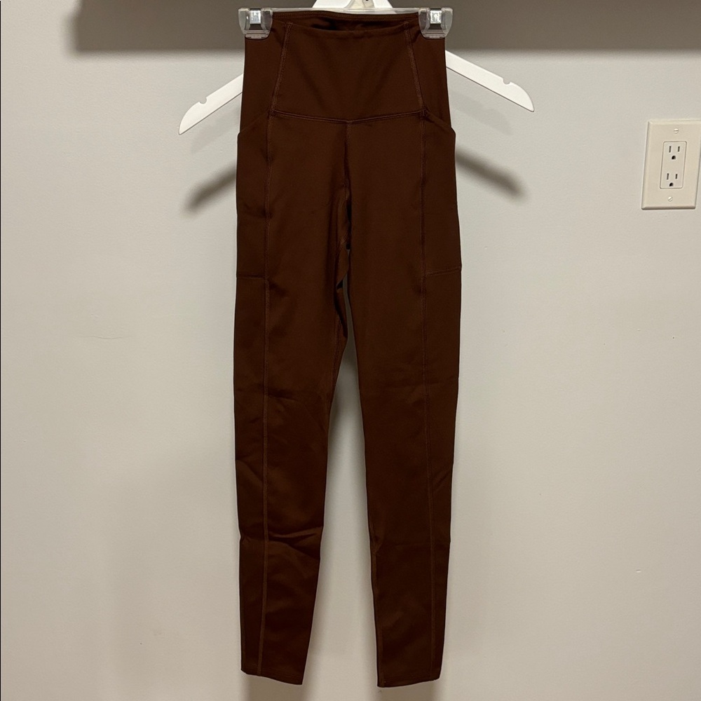 Girlfriend Collective high rise leggings.